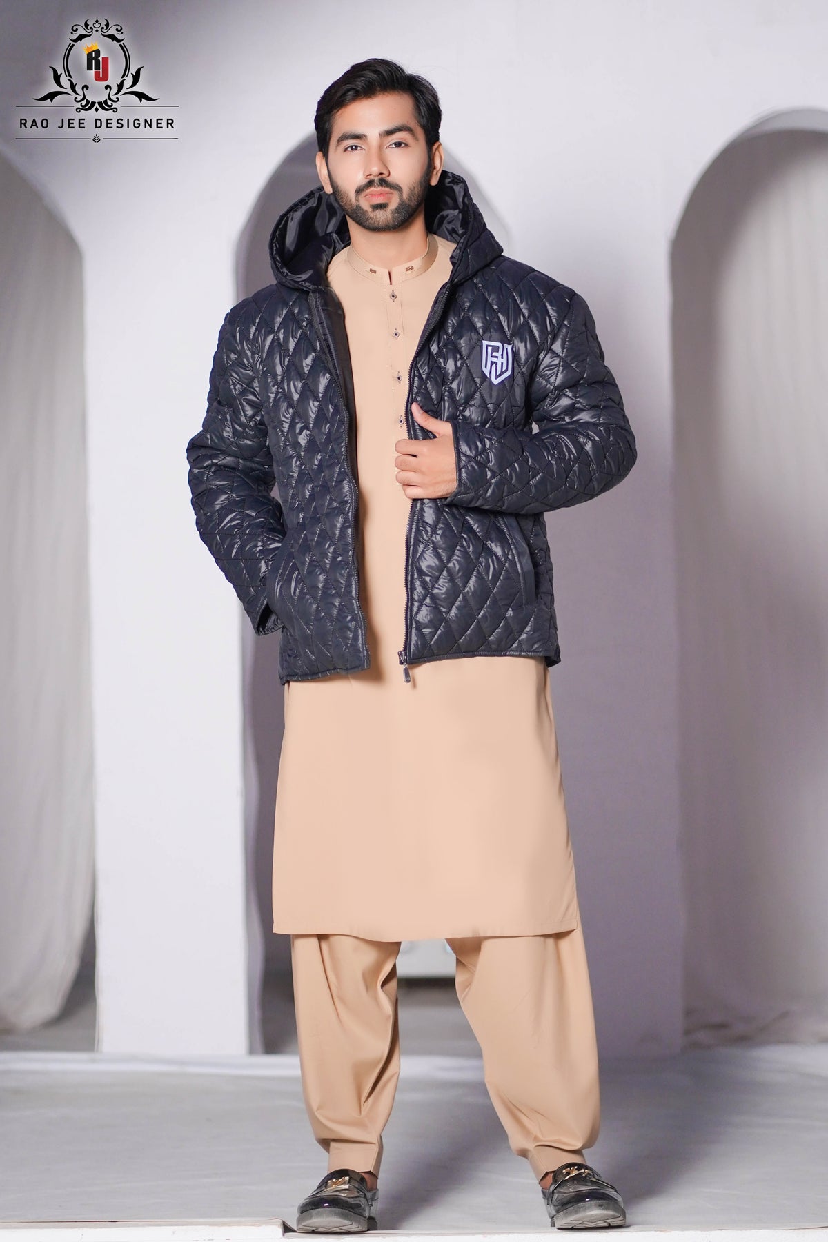 Black Puffer Jacket Males – Full sleeves