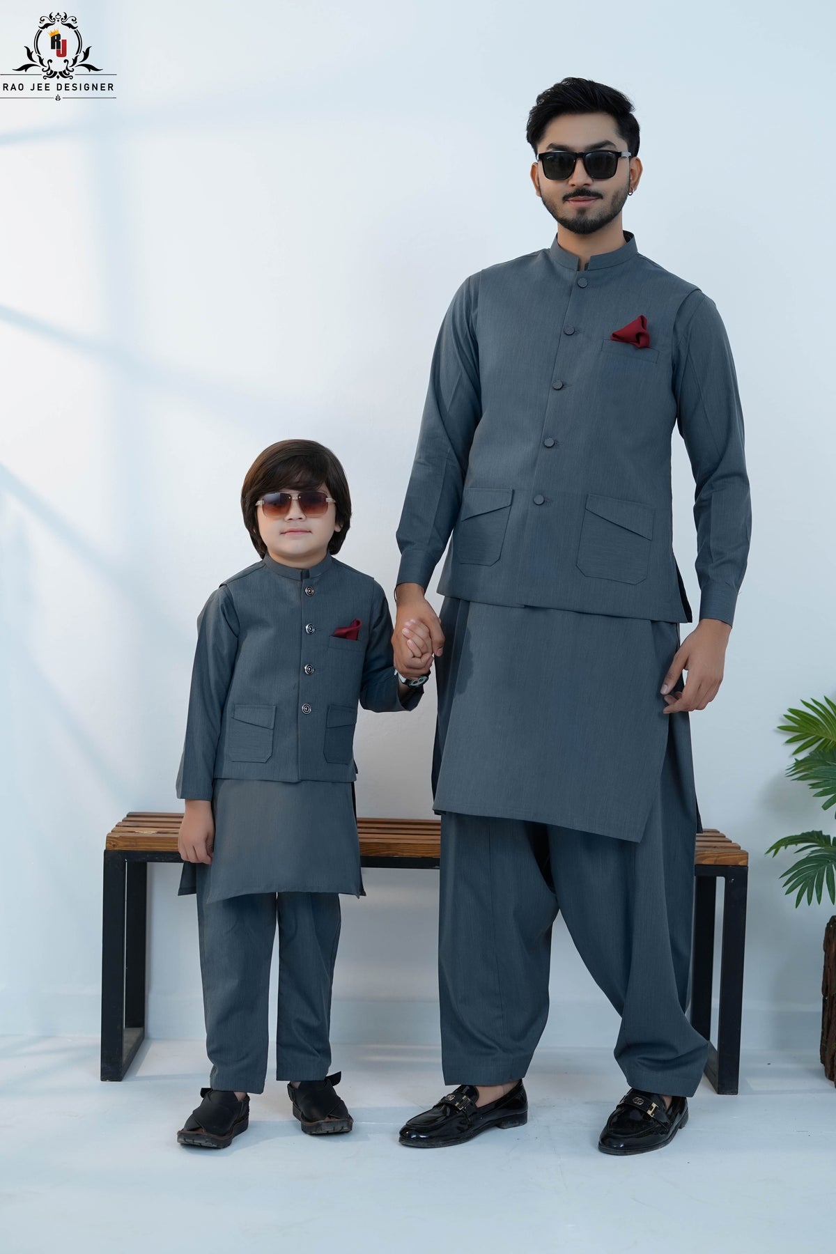 Charcoal Grey Men’s Kameez Shalwar with Waistcoat (RJ-KW156)